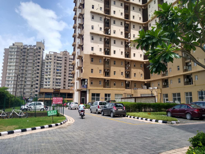 Entire Condominium Luxury Suites Perfect Getaway, Gautam Buddha Nagar