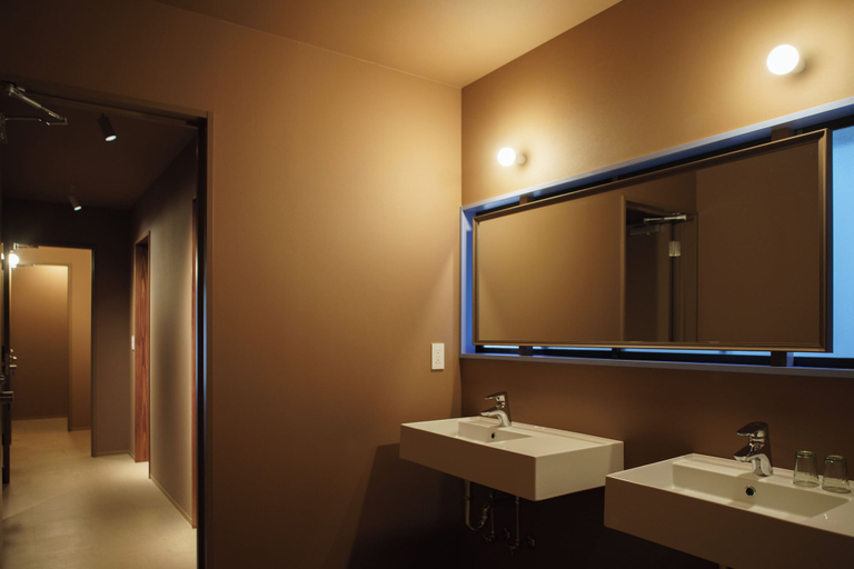 Bathroom, Ichi to Koji, Gojōme