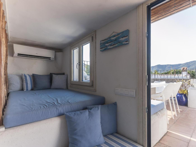 Others 3, Lets Holidays Charming fisherman house with terrace, Girona