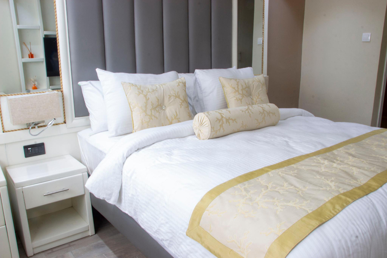 Bedroom, SUITA HOTEL, Mfoundi