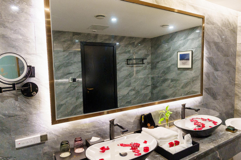 Bathroom 5