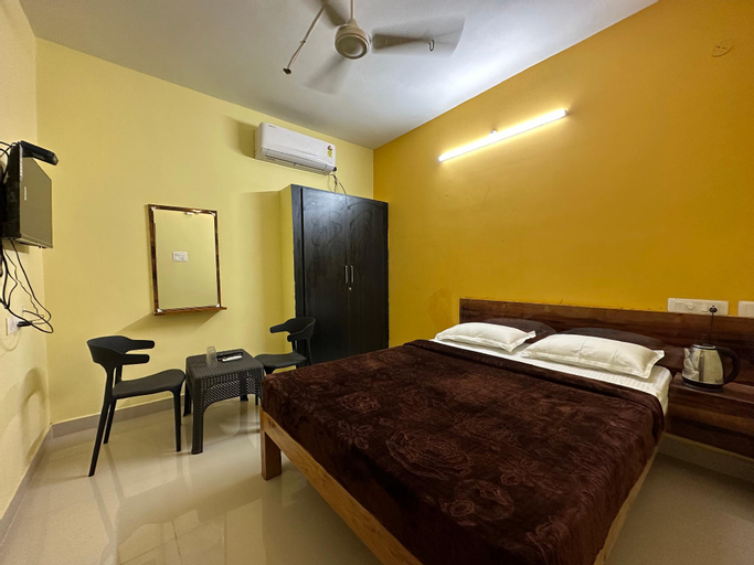 Bedroom 2, Ramakrishna Rooms Srirangam, Tiruchirappalli