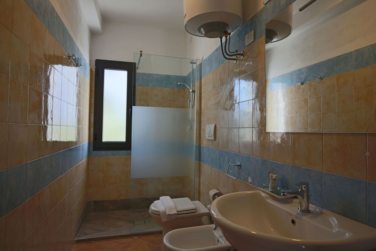 Bathroom, Villetta Santa Teresa, Olbia-Tempio