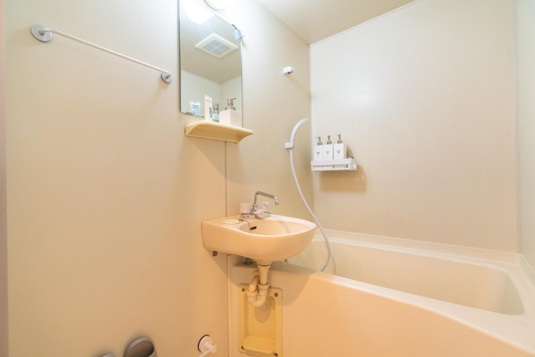 Bathroom 3, ZAITO Tokyo Kinshicho Economy Inn 宅东东京横川1民宿, Sumida
