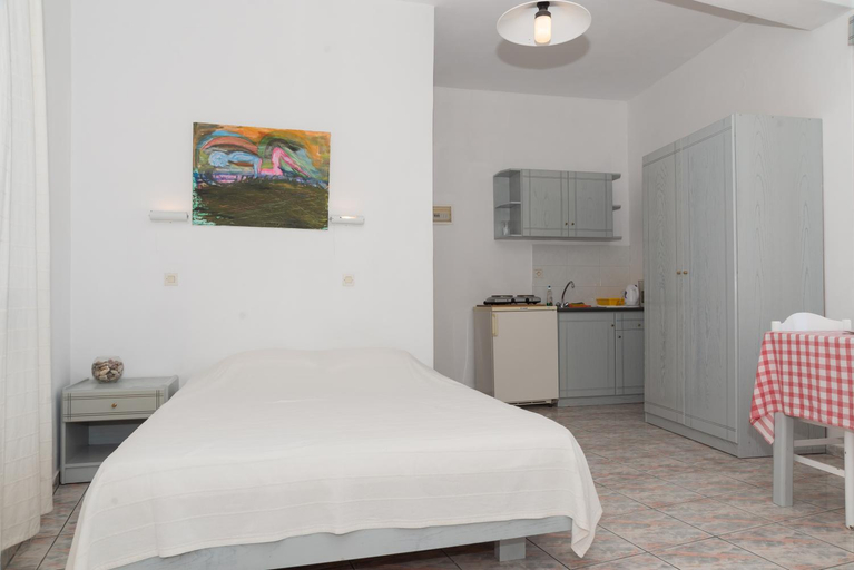 2, Captain Manos Studio Apartments, South Aegean