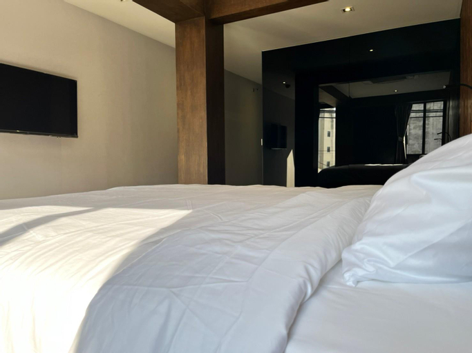 Bedroom 24