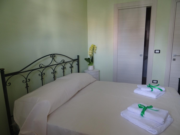 Others 3, B&B Alos, Salerno