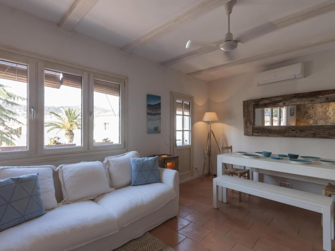 Others 2, Lets Holidays Charming fisherman house with terrace, Girona