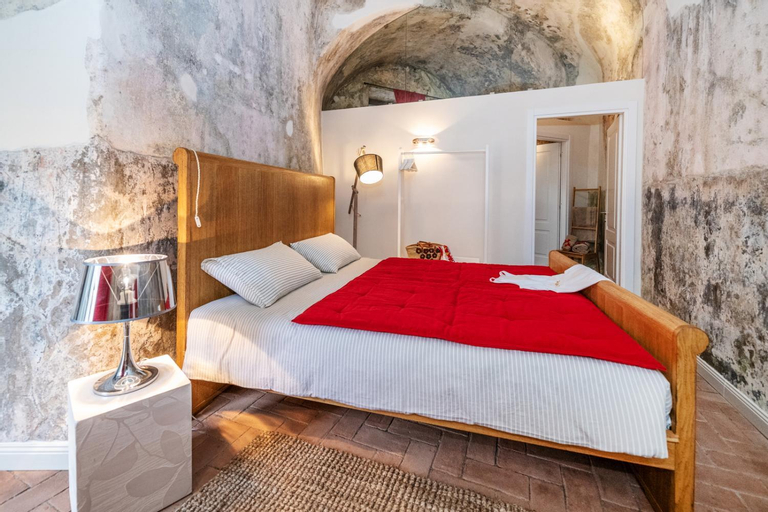 Bedroom 4, Locanda La Fortezza, Savona
