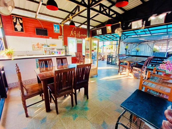 Food & Drinks, โรงแรมเอ็น.เจ. ธาตุพนม, That Phanom