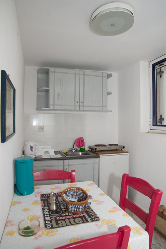 5, Captain Manos Studio Apartments, South Aegean
