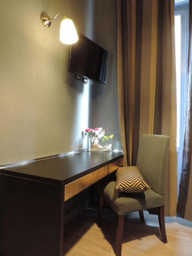 Others 3, Corridoni Suites, Pisa