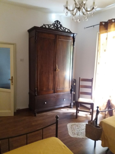 Others 3, A casa del Nonno, Palermo