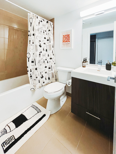 Bathroom 4, Eaton Center Suites & Towers, Toronto