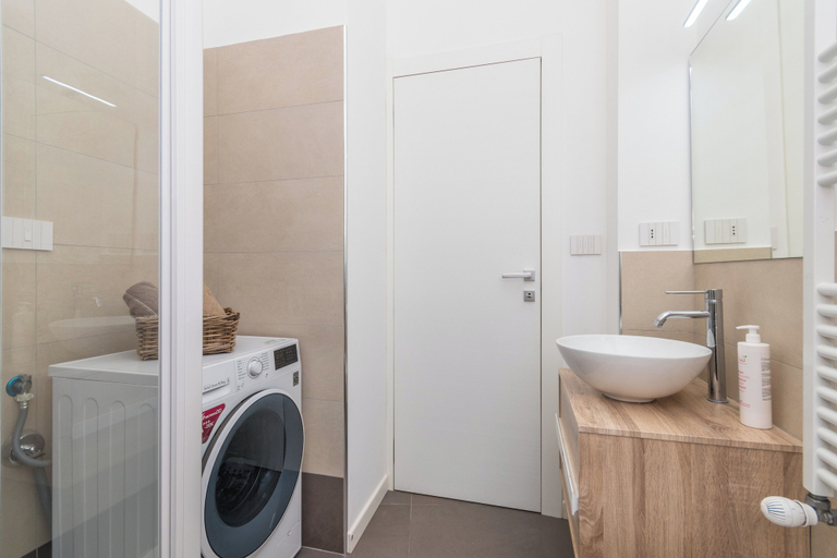 Bathroom 3, L'Orizzonte - Appartamento con vista sulla collina by Wonderful Italy, Torino