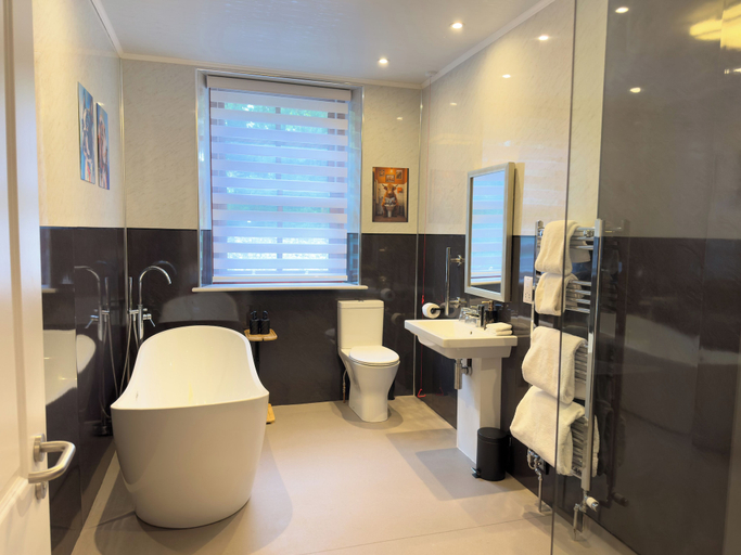 Bathroom 5, Dunningwell Hall, Cumbria