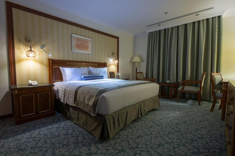 Bedroom 3, Quiet Shatea Jeddah Hotel, Jeddah