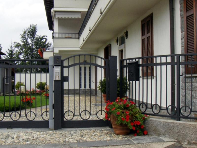 Others 3, B&B Marge, Como