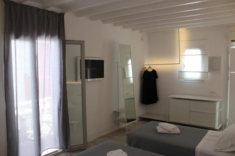 Others 3, Christina Studios, South Aegean