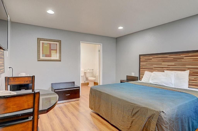 Bedroom 5, Welcome Inn, San Bernardino