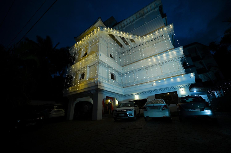 Hotel Sky Park, Kannur