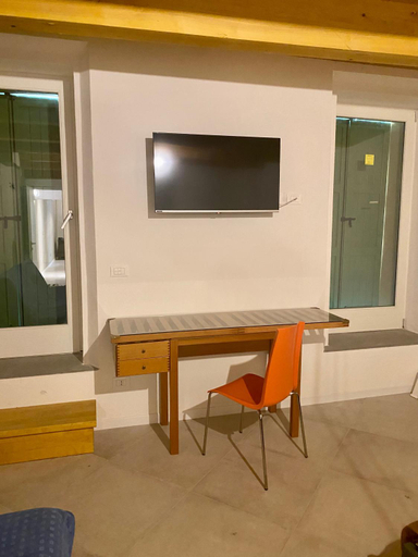 Others 4, Residence La MARCHINA, Ravenna