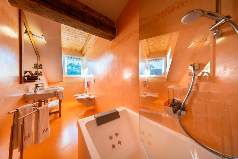 Bathroom 4, Hotel Haus Michaela, Belluno