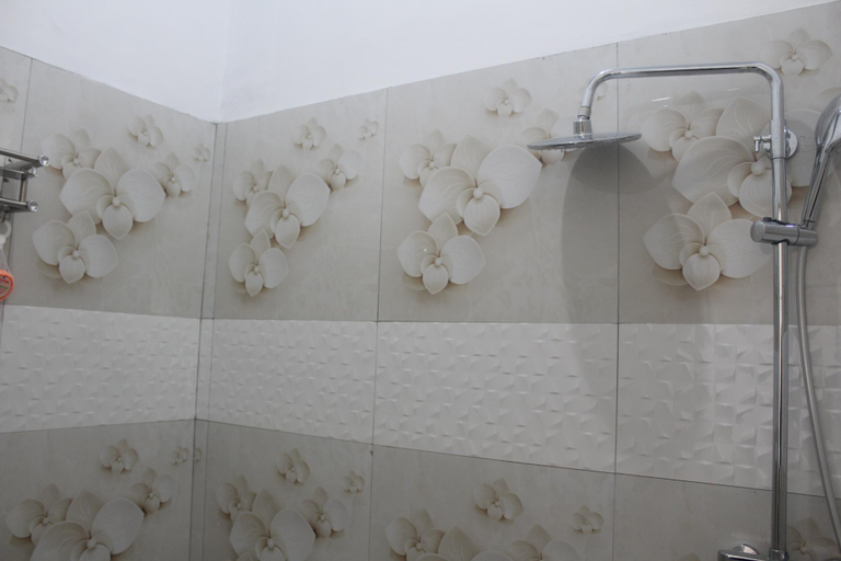 Bathroom, SiRulo Homestay and Beach, the best place for you, Samosir