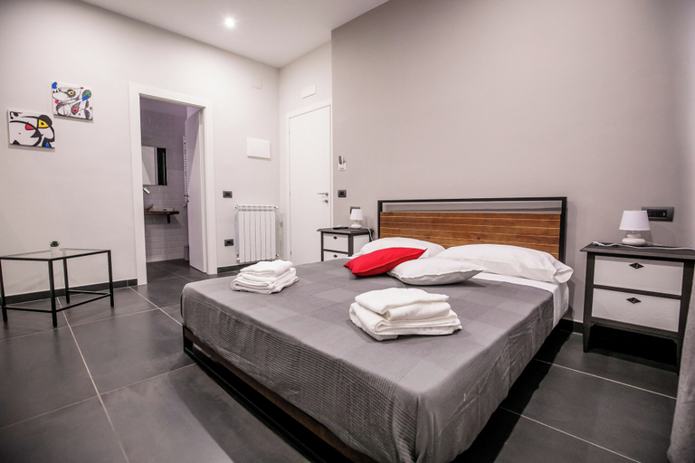 Bedroom 4, MEDUSA CILEA GUEST HOUSE, Napoli