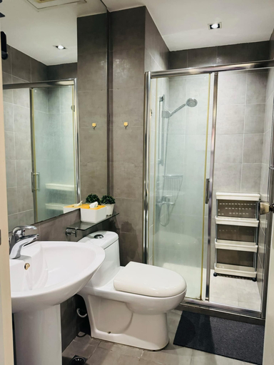 Bathroom 5, Gramercy Residences 1 bedroom w Balcony, Makati City