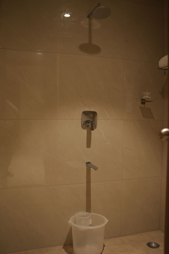 Bathroom 4, Kongu Residency, Karur