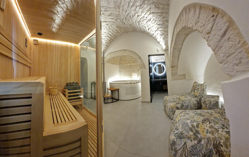 Others 5, PIRANO Suite, Brindisi
