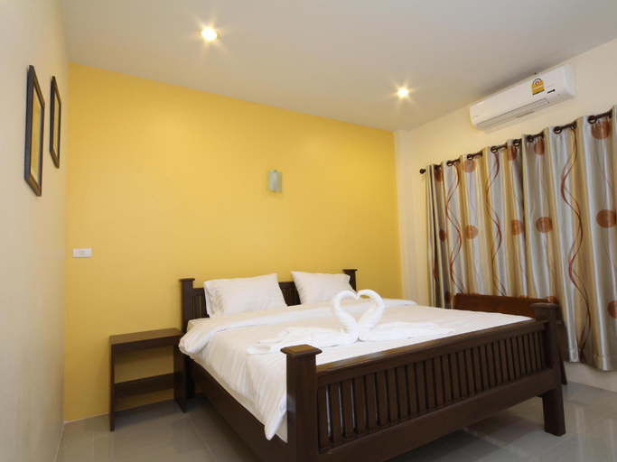 Bedroom 8
