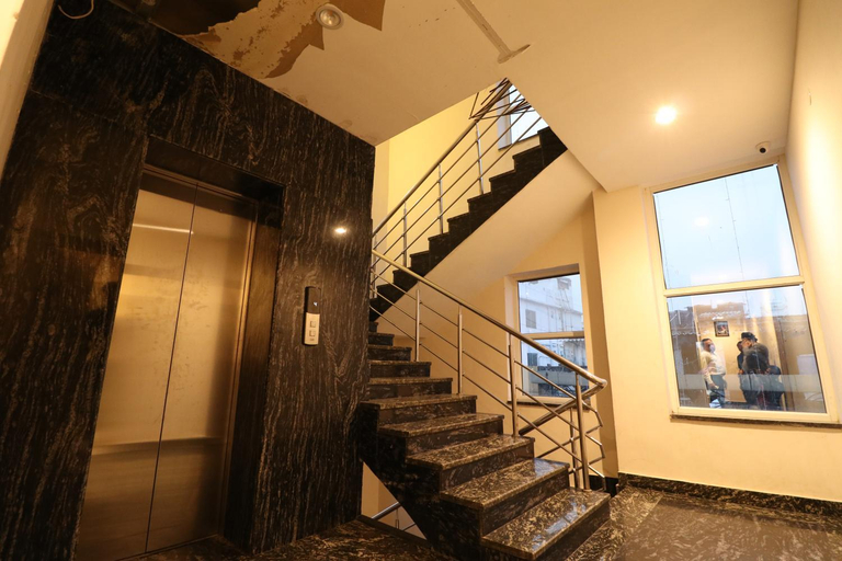 Public Area 3, Hotel Pratap Grand, Ranchi