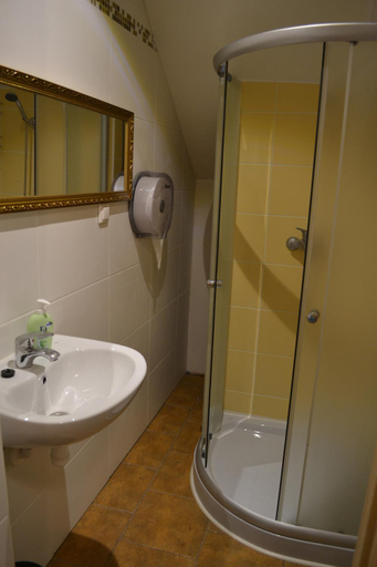 Bathroom 2, Kuldkaru Manor, Kohtla