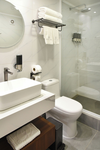 Bathroom 5, Hotel HW Express, Santiago