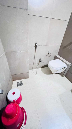 Bathroom 4, Hotel  Ashoka Palace, Ujjain