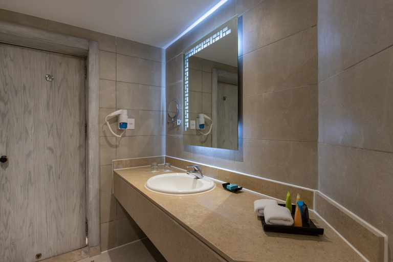 Bathroom 3, Hurghada Long Beach Resort , Safaja