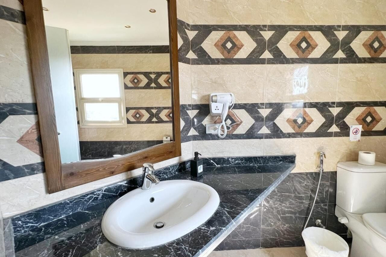 Bathroom 5, Cleopatra Pyramids Elite, Al-Ahram