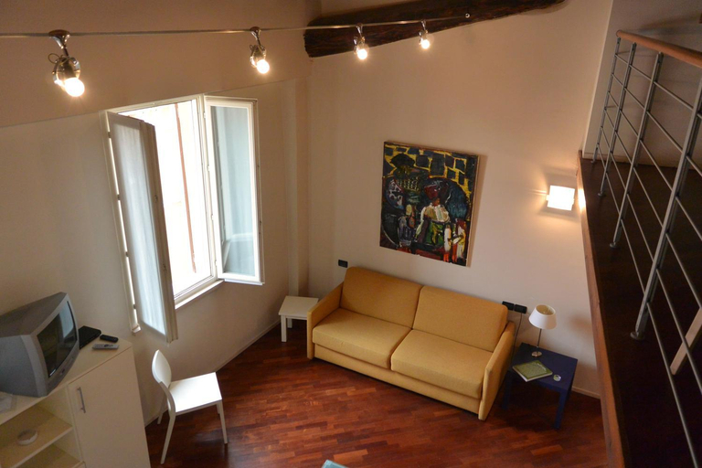 Others 5, Residence Alcorso, Mantua