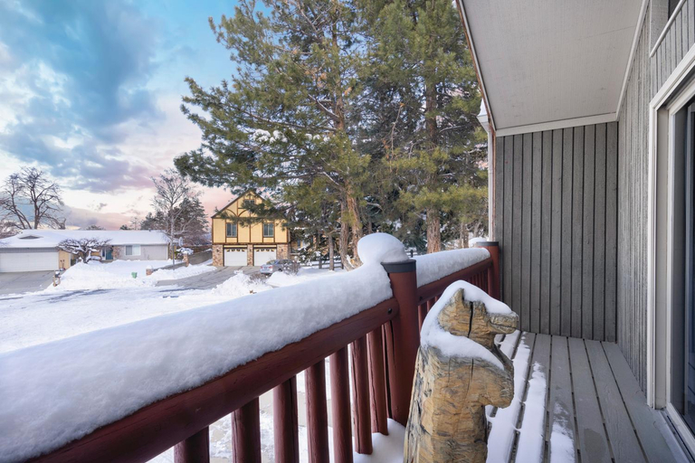 Balcony/terrace 5, Chalet close to resorts, Salt Lake