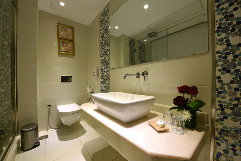 Bathroom 4