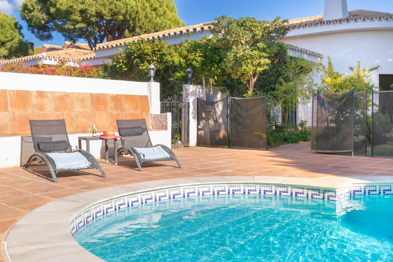 Swimming pool 2, Villa Calahonda 700m From Beach With Pool, Málaga