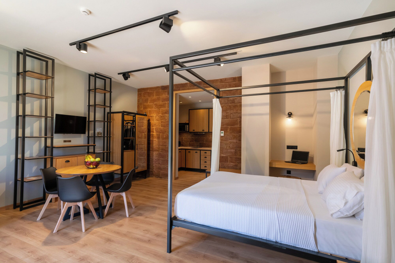 Others 5, Kraka Apartments, Peloponnese