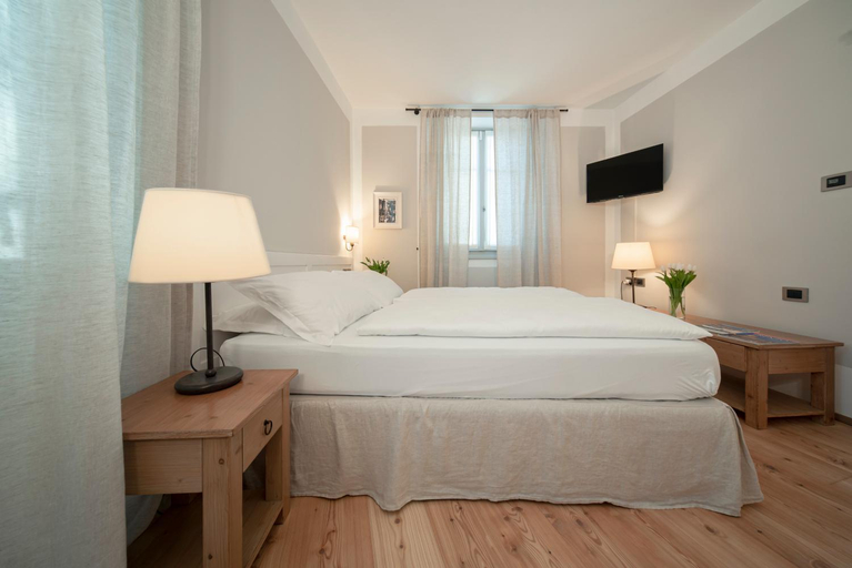 Others 4, La Canonica Suite Apartments New Location, Trento