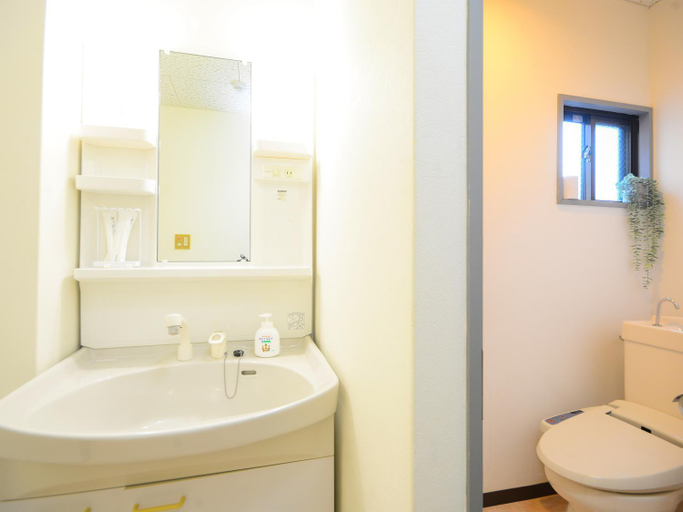 Bathroom 1, K's Hotel, Takamatsu