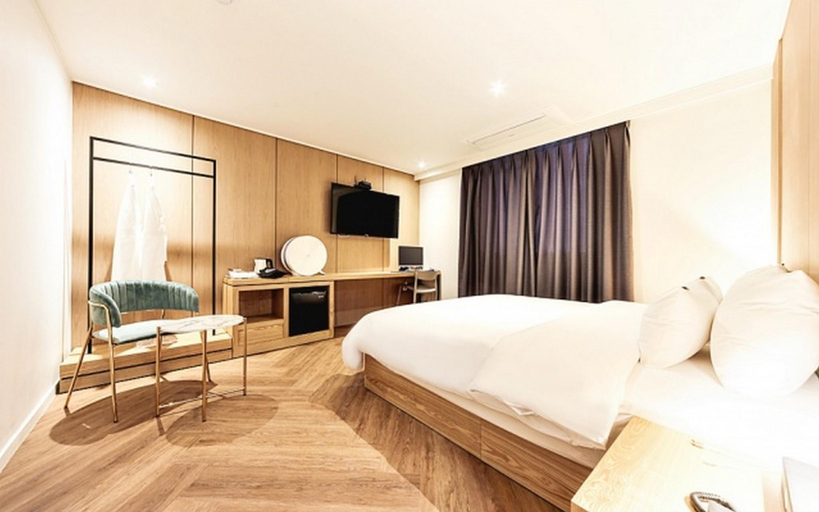 Bedroom 2, Changwon Masan From H Lazy Heaven, Masan