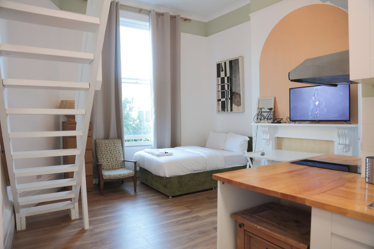 Bedroom 2, Sunlight Studio, London