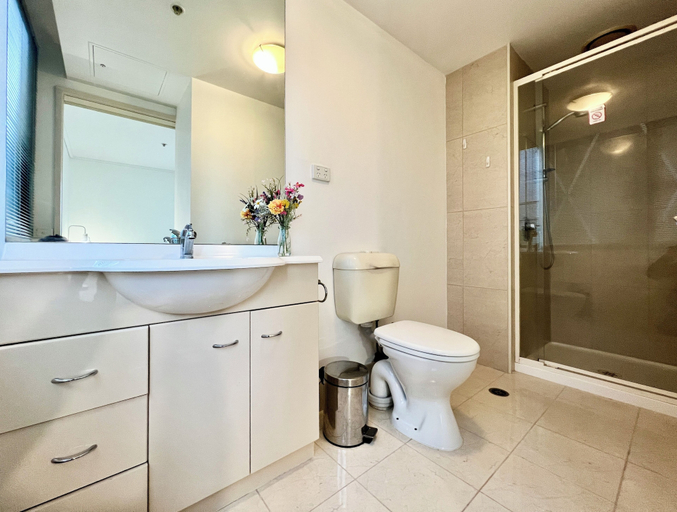 Bathroom, Readyset Apartments at The Summit, Melbourne