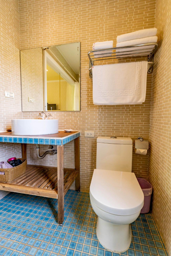 Bathroom 2, Flower Happiness Homestay , Hualien